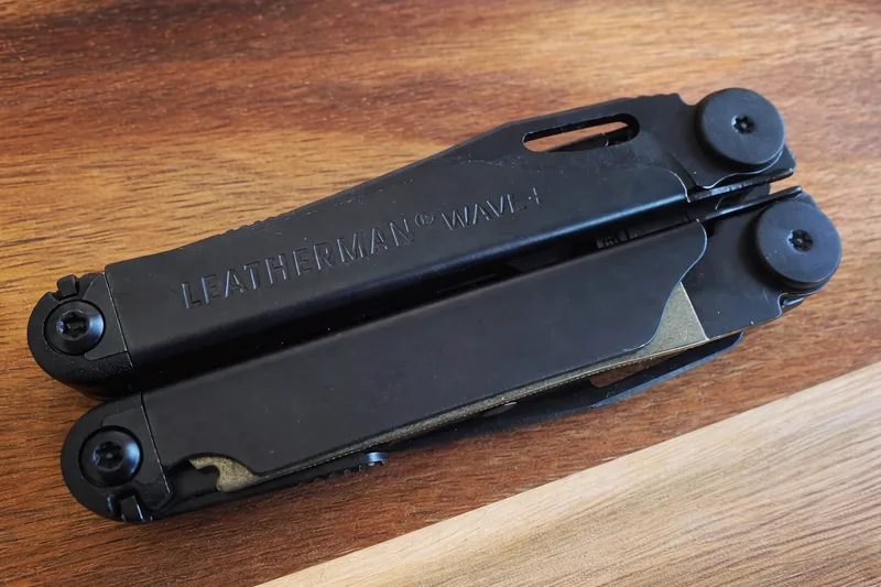 אולר רב תכליתי WAVE+ שחור לדרמן ללא חריטה