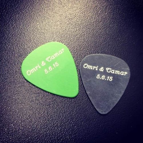 חריטה על מפרטים