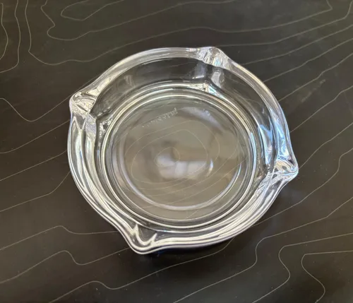 מאפרה זכוכית עם חריטה אישית