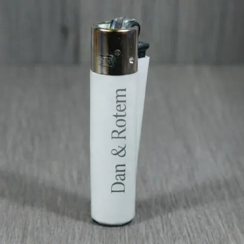 מצית קליפר בצבע לבן כולל חריטה - מינימום 50 יחידות